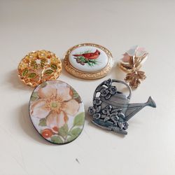 Set of 5 Vintage Women's Ladies Lapel Pins Brooches Dress Shirt Pins. Crimson Crest The Cardinal by Avon, Birds and Blooms Limited Edition 2000 Floral