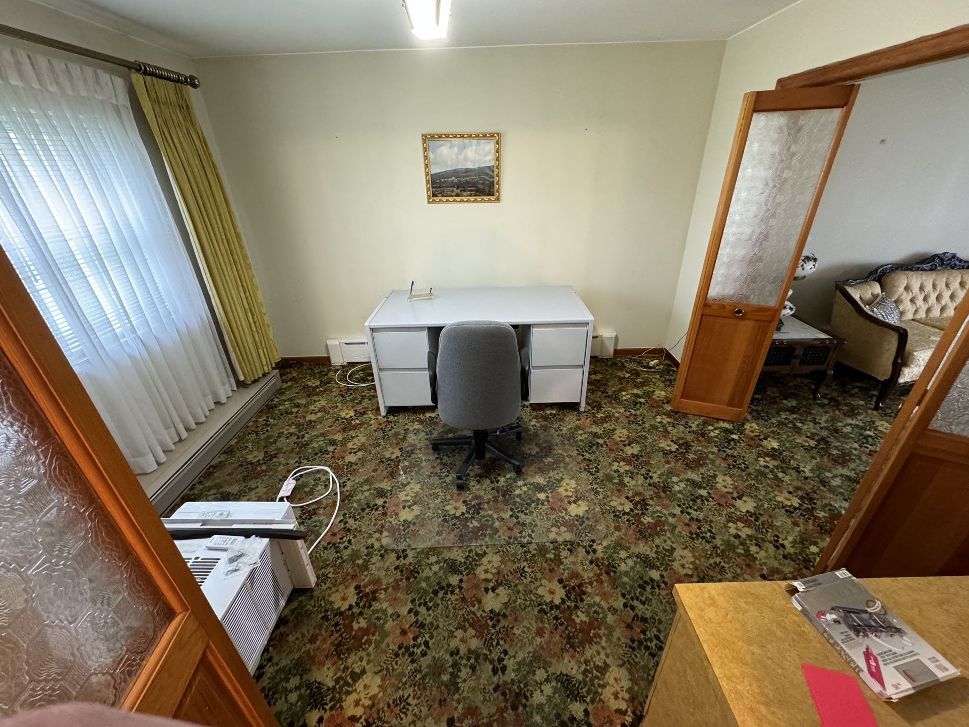 Office Desk/filing Cabinet