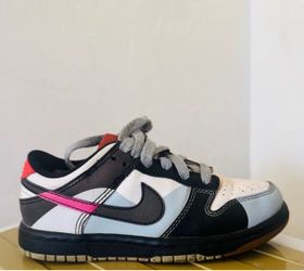 Nikes shoes