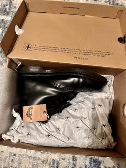 Dr. Martens Boots M8 W9