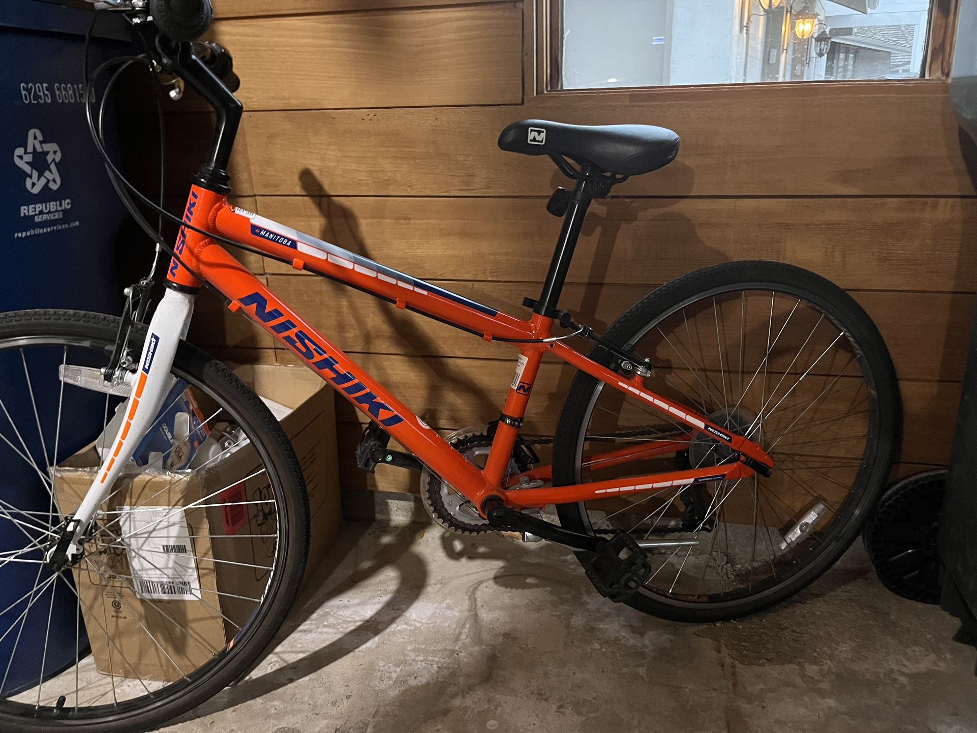 Nishiki Manitoba Size 24 Boys Bike 