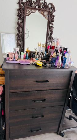 Dressing table