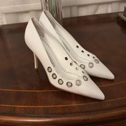 Manolo Blahnik 