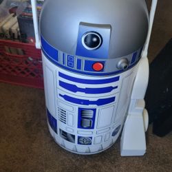 STAR WARS COOLER ONE OFF.THE LEGS CAME OFF