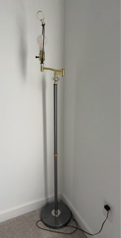 Multi-tone Swing Lamp