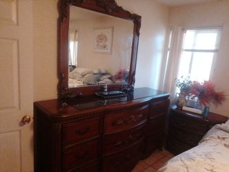 Furnitures dresser in good condition