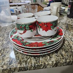 Poinsetta Dishset 