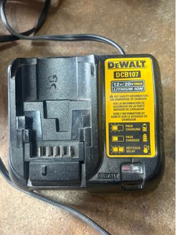 Dewalt DCB107 Battery