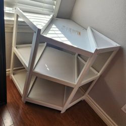 Corner Diaper Changer