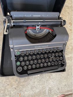 Vintage Hammond typewriter