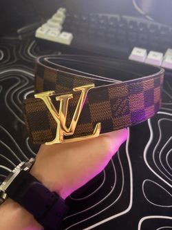 Lv belt gold