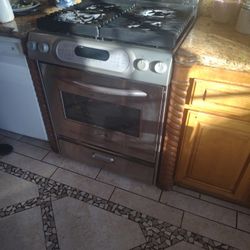 KitchenAid   Stove 30 Inches Wide $300 obo