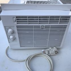 GE Window Air Conditioner 5000 BTU 