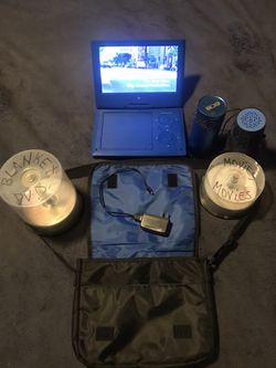 Pelagisch bubbel isolatie Portable DVD Player With Movies Speakers Blanket DVD Verbatim And Carrying  Bag Nice for Sale in Cleveland, OH - OfferUp