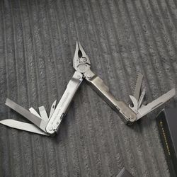 Leatherman Super Tool 300