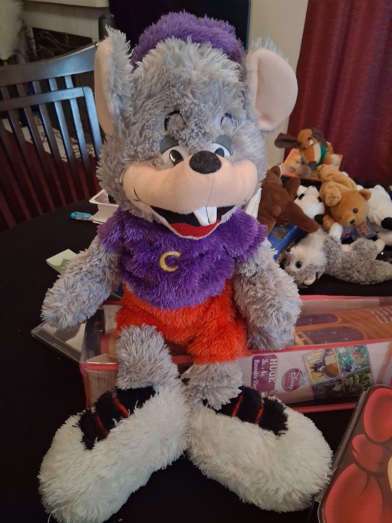 CHUCK E. CHEESE Mascot 22inch 2010 Tall Plush Shaggy Mouse Pre Owned Adult Owned In Good Condition COLLECTIBLES