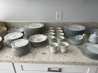 41 Piece Dynasty Fine China Set