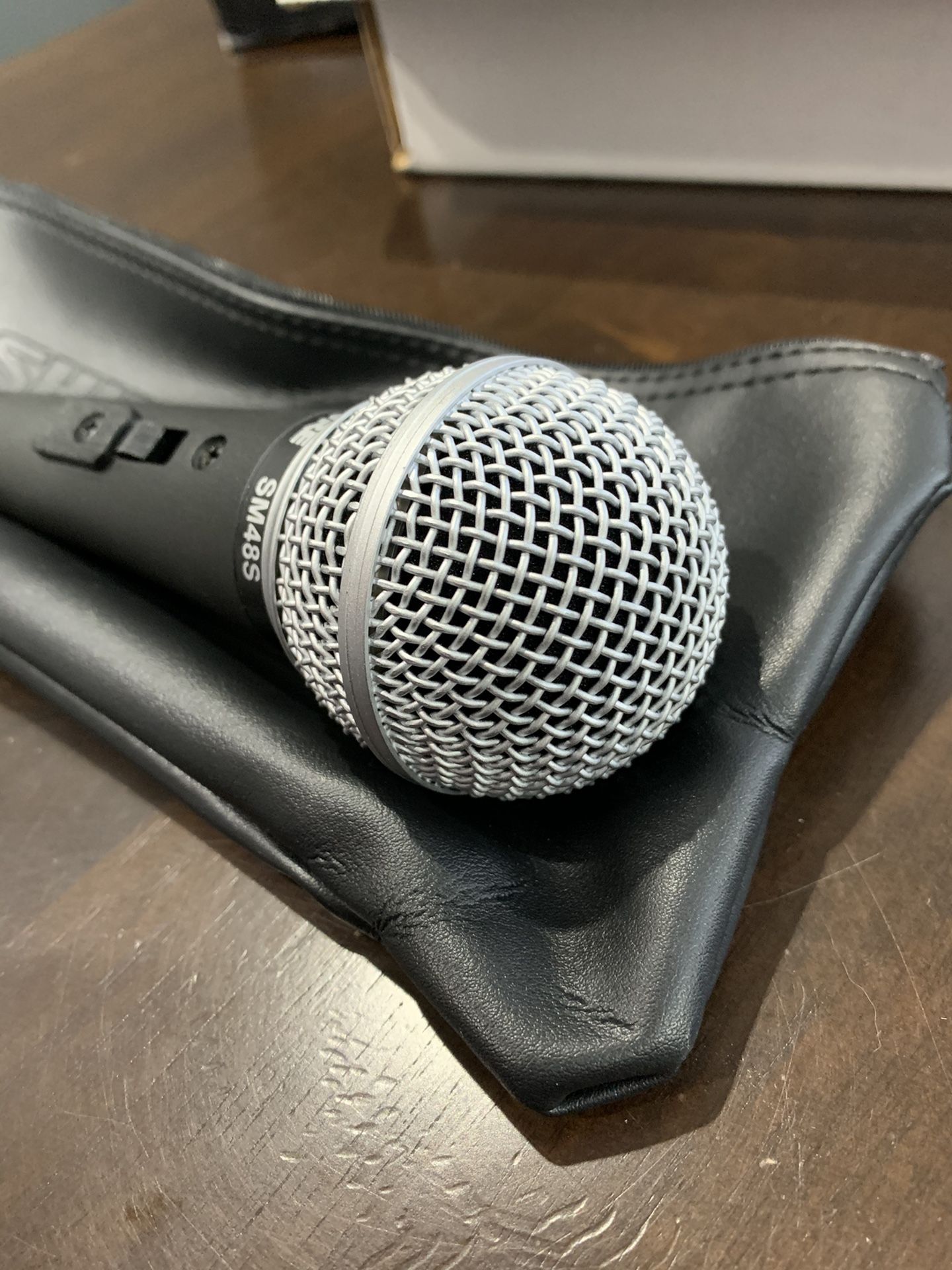 Shure SM48S-LC microphone