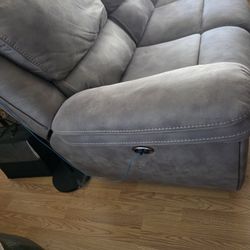 Sofas Recliner The Set 1400.00 OBO