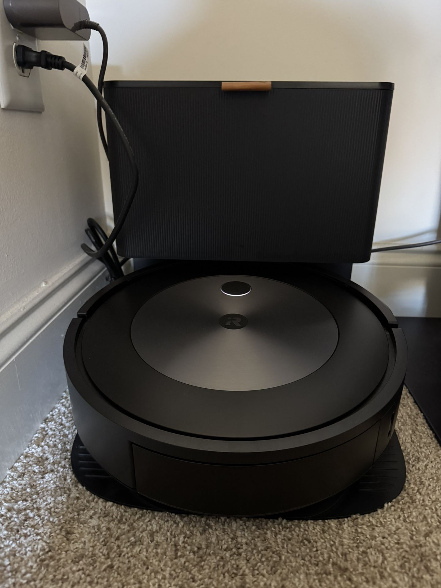 Roomba j7+