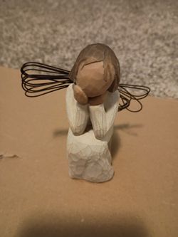 Willow Tree Angel Figurine with Wire Wings