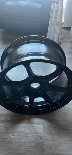 Black rim