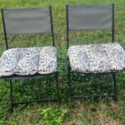 Folding Chairs 