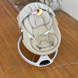  Baby swing 