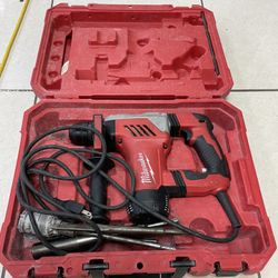 MILWAUKEE SDS PLUS ROTARY HAMMER 