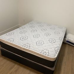 Queen mattress pillow top set with box spring (2pc - new) 