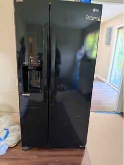 LG REFRIGERATOR