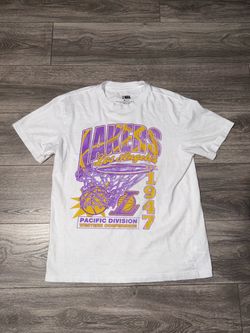 NBA Los Angeles Lakers NBA Graphic T-Shirt Size S White Purple Gold