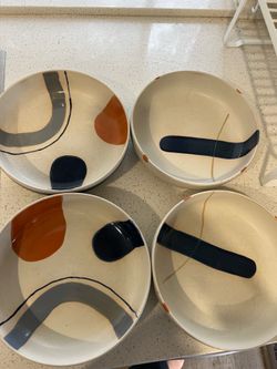 Set of 4 West Elm Pasta Bowls
