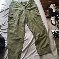 Cargo Women Size 6 
