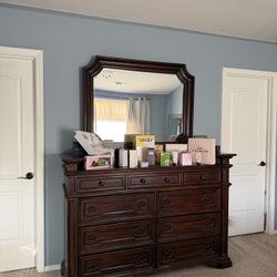 Dresser with mirror