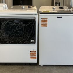MAYTAG 4.8 cu. ft. Top-Load Washer, 7.4 cu. ft. Vented Gas Dryer w/Pet Pro Option 