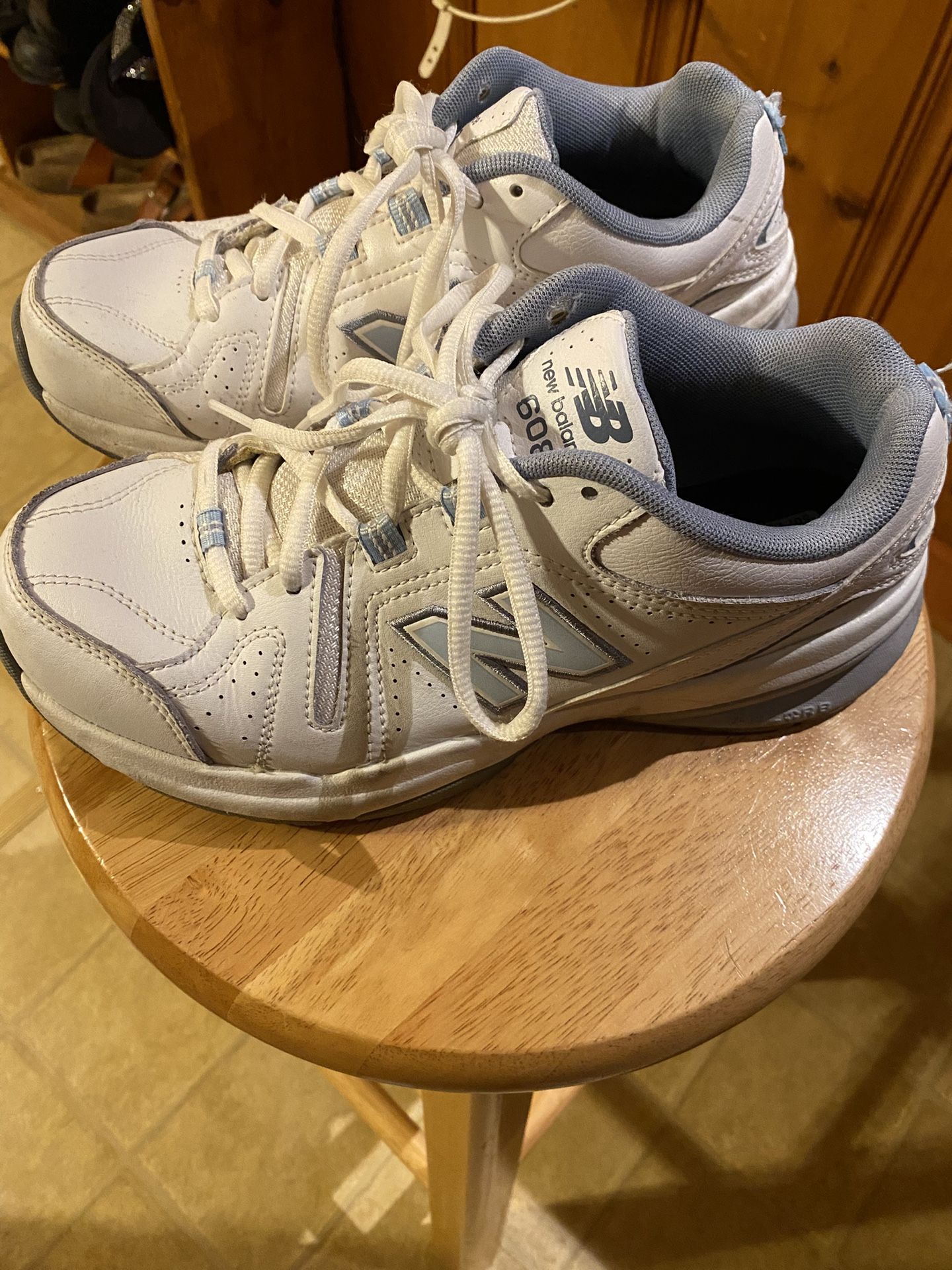 Ladies New Balance Shoes