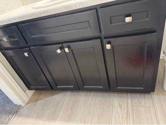 Laminate restroom vanities