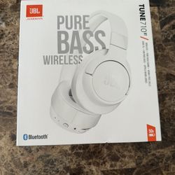 JBL Tune 710BT - Wireless Over-Ear Headphones - White