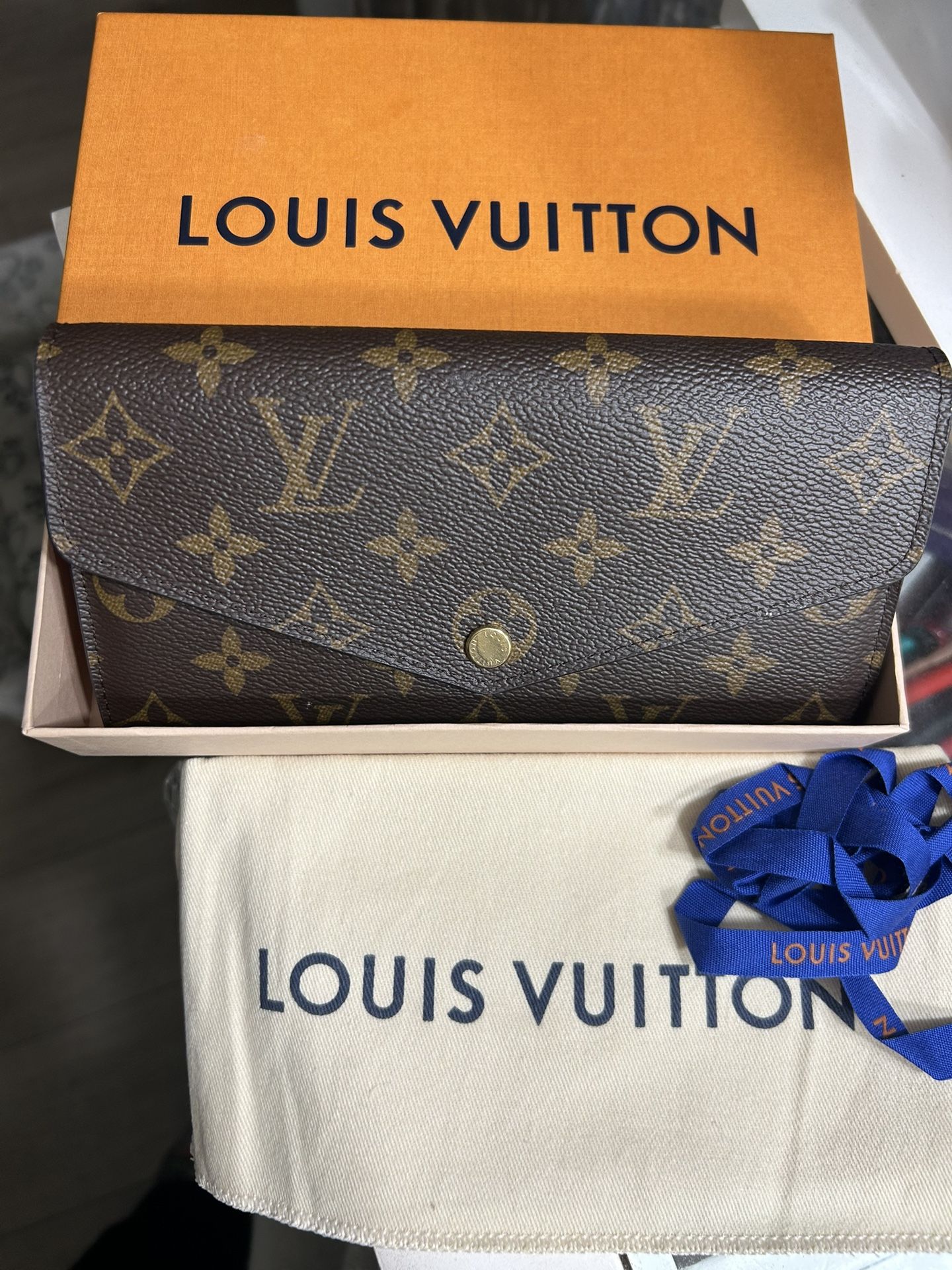 Louis Vuitton Wallet