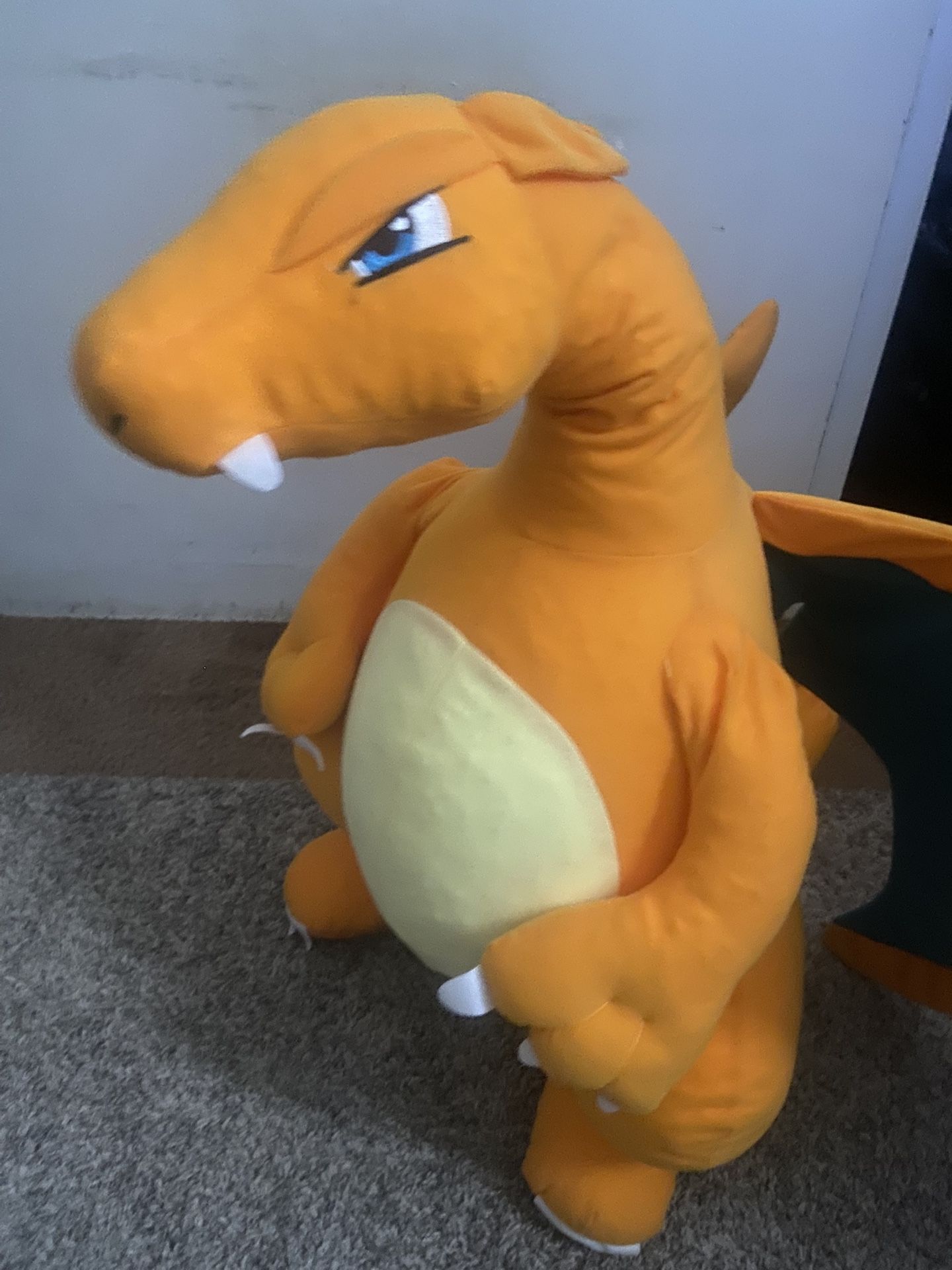 Pokemon Big Plushie Charizard