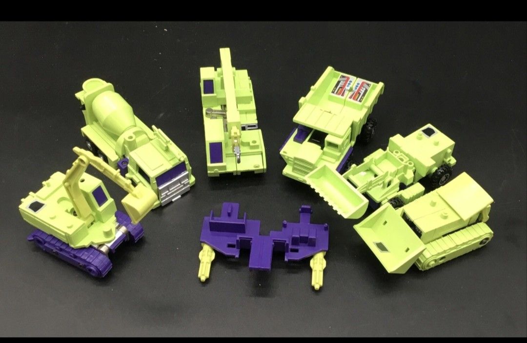 1984 Takara Hasbro G1 Transformers Devastator