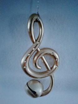 Gold music ornament