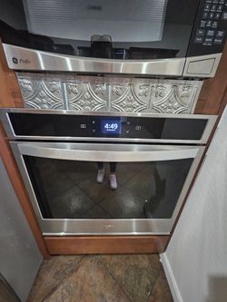 Whirlpool wall oven
