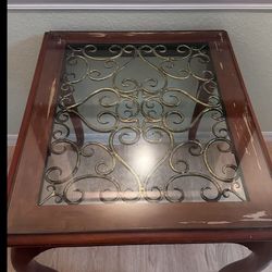 5 piece dining set. Donation. Pick Up ASAP 