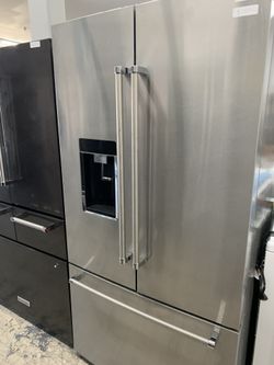 Kitchen aid French door in stainless steel