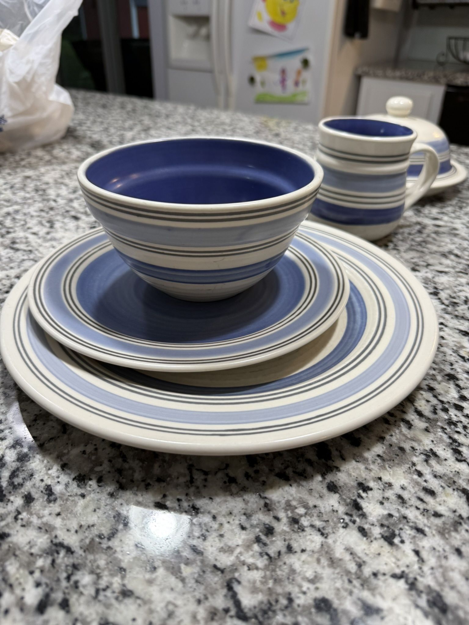 Pfaltzgraff Dishes Set