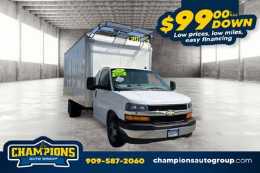 2021 Chevrolet Express Commercial Cutaway