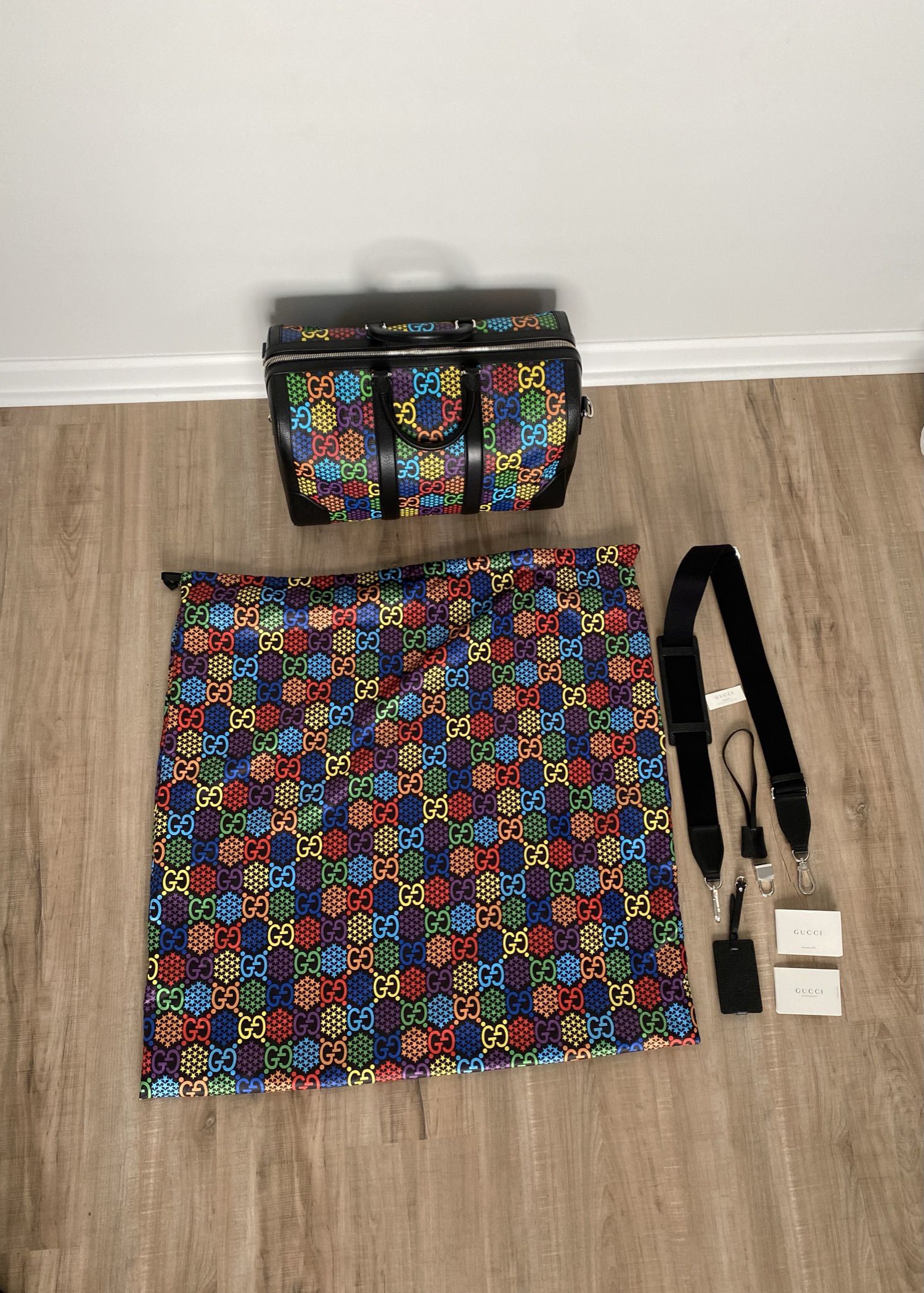 New With Tags Large Gucci Psychedelic Duffle Bag 