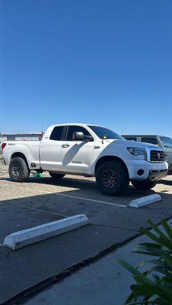 Toyota tundra 2007